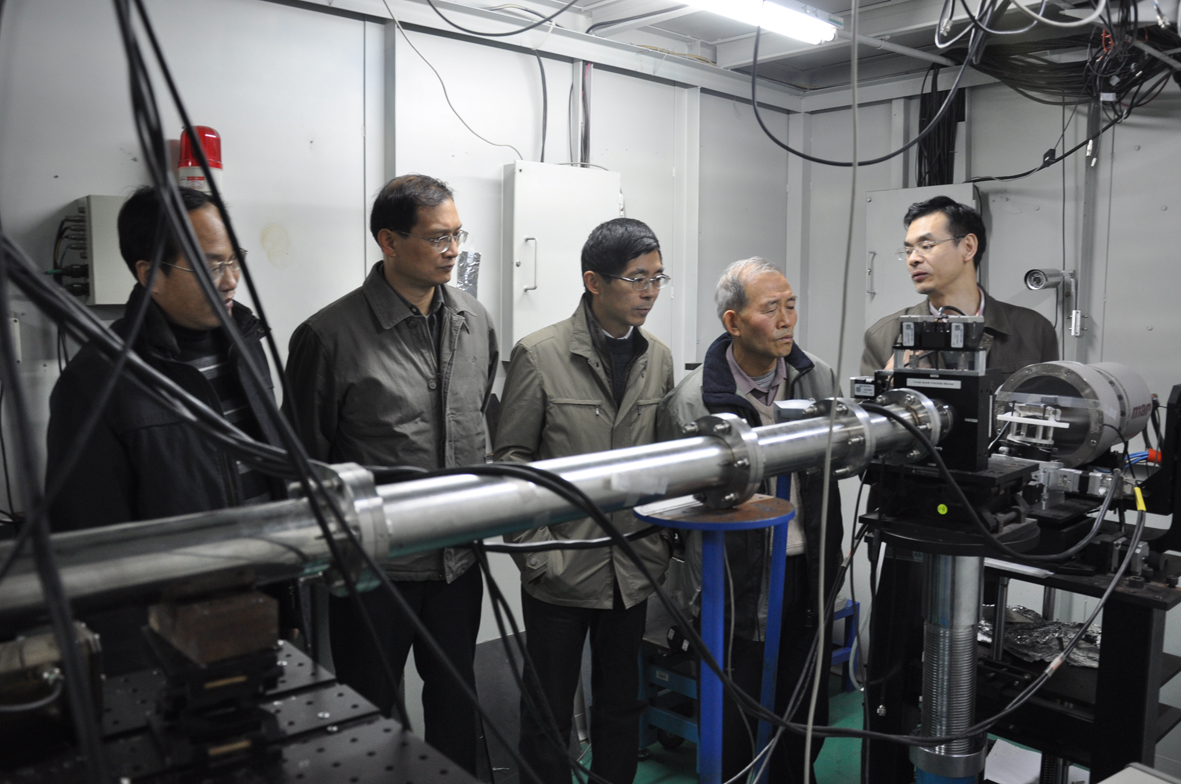 “同步辐射小角X射线散射平台建设”项目完成指标测试和验收工作